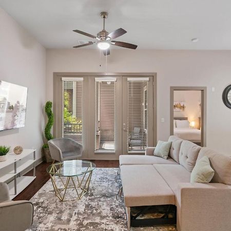 Grand Luxury Premium Vaulted Ceilings Apartamento Woodbridge Exterior foto