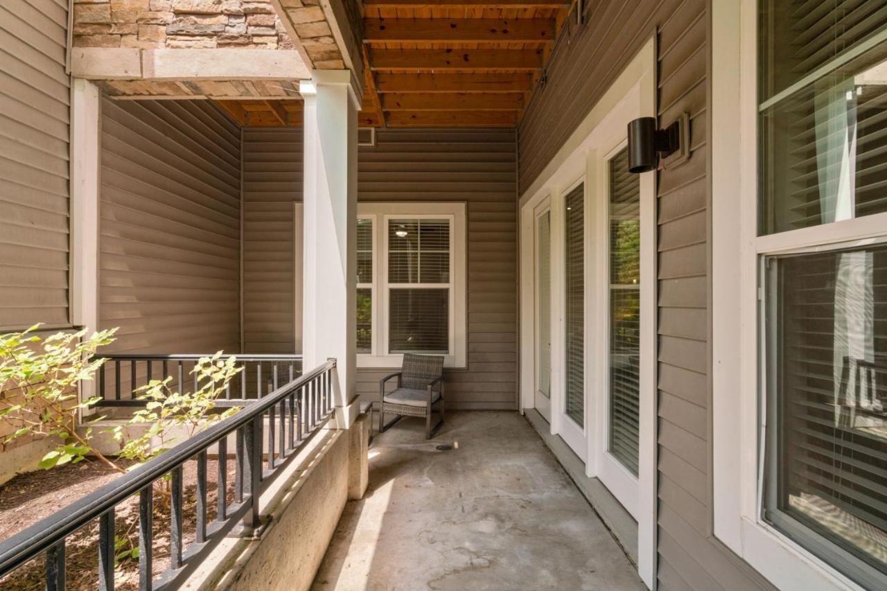 Grand Luxury Premium Vaulted Ceilings Apartamento Woodbridge Exterior foto