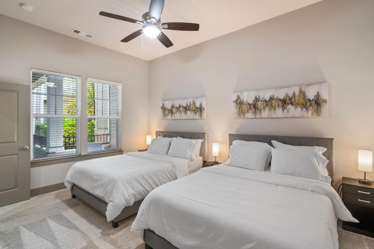 Grand Luxury Premium Vaulted Ceilings Apartamento Woodbridge Exterior foto