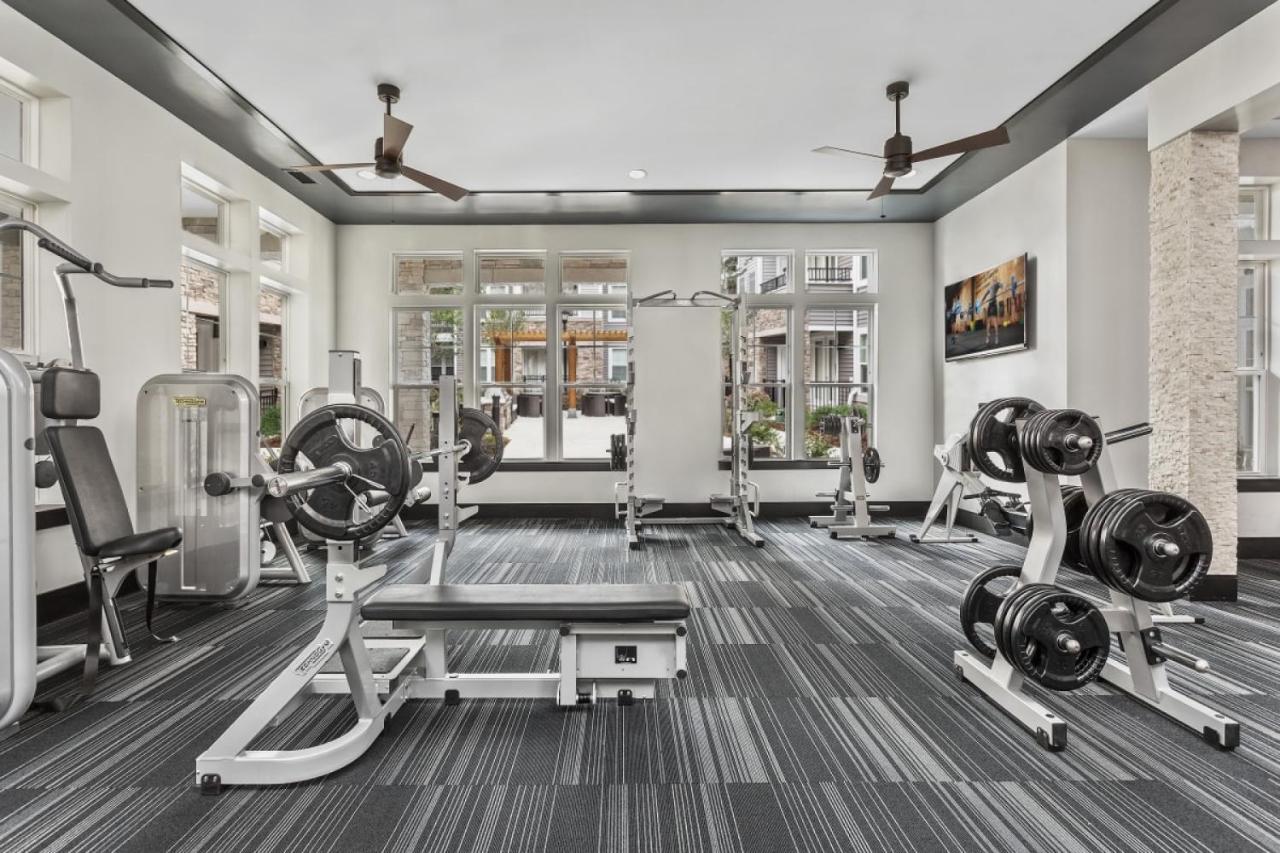Grand Luxury Premium Vaulted Ceilings Apartamento Woodbridge Exterior foto