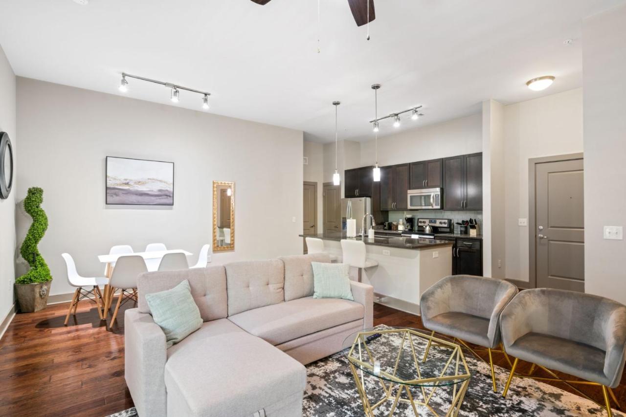 Grand Luxury Premium Vaulted Ceilings Apartamento Woodbridge Exterior foto